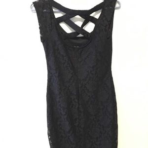 Black bodycon floral lace dress
